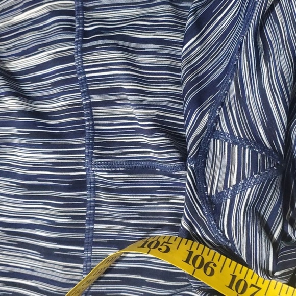 GapFit pants women's sz xs blue white abstract vertical lines activewear… - Picture 12 of 12